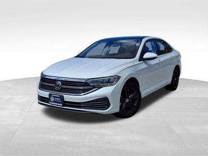 Certified 2022 Volkswagen Jetta SE w/ Panoramic Sunroof Package