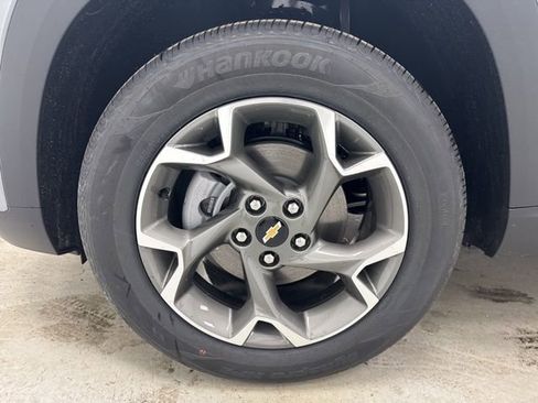 New 2026 Chevrolet Trax LT w/ Driver Confidence Package image 36