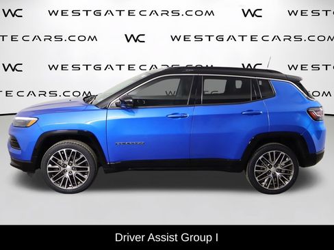 Used 2022 Jeep Compass Limited w/ Elite Group AWD/4WD image 5