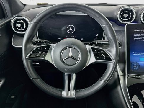 Used 2026 Mercedes-Benz GLC 300 4MATIC image 18