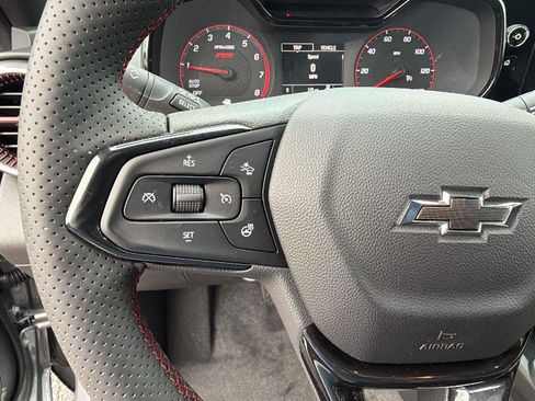 New 2026 Chevrolet Trax RS w/ Sunroof Package FWD image 23