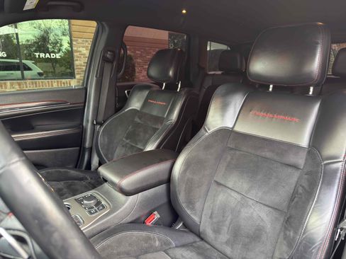 Used 2018 Jeep Grand Cherokee Trailhawk image 41