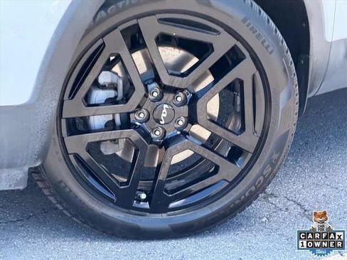 Used 2024 Kia Telluride EX X-Line AWD/4WD image 32