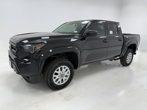 New 2026 Toyota Tacoma SR image 5