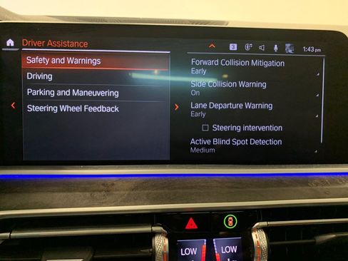 Used 2021 BMW X5 M50i w/ Executive Package AWD/4WD image 40