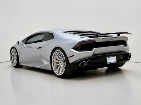 Used 2017 Lamborghini Huracan LP 580-2 RWD image 19