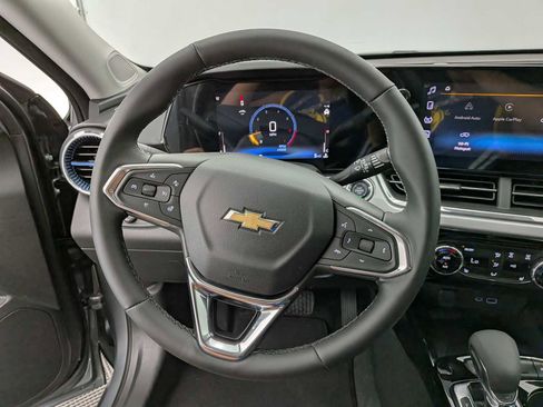 New 2026 Chevrolet Trax LT w/ Sunroof Package FWD image 23