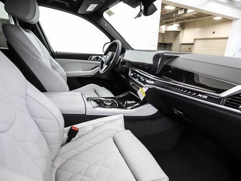 New 2026 BMW X5 xDrive40i w/ M Sport Package image 31