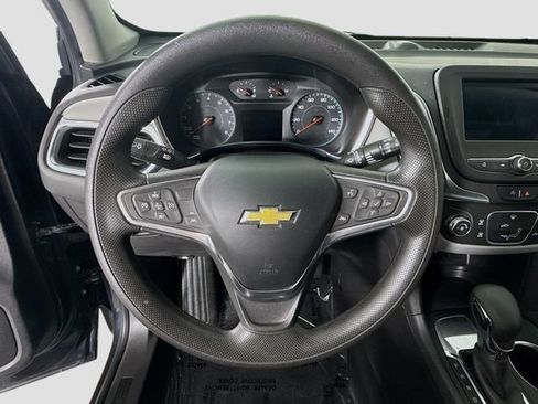 Used 2022 Chevrolet Equinox LS FWD image 11
