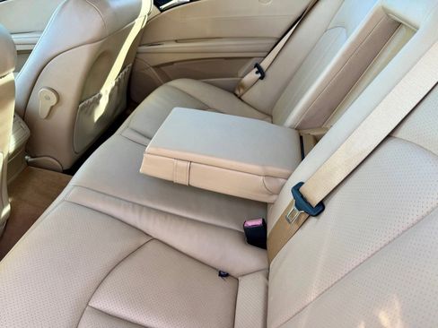 Used 2008 Mercedes-Benz E 350 Luxury image 16