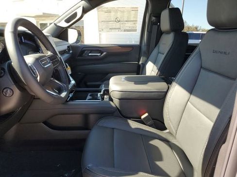 New 2026 GMC Yukon XL Denali w/ Sun & Power Step Package AWD/4WD image 19