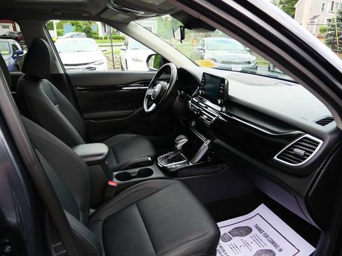 Used 2021 Kia Seltos EX AWD/4WD image 16