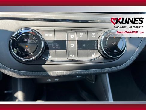 New 2026 Buick Envista Preferred w/ Convenience I Package FWD image 28