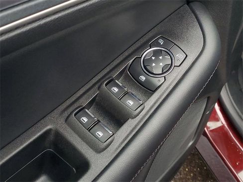 Certified 2024 Ford Edge SEL w/ Convenience Package image 10