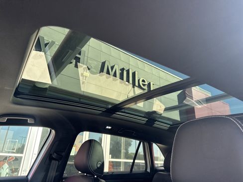 New 2026 Volkswagen Atlas Cross Sport SE image 17