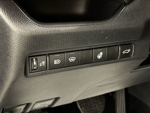 Used 2025 Toyota RAV4 XLE w/ Convenience Package AWD/4WD image 32