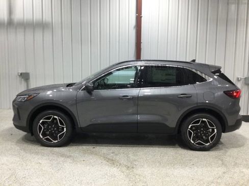 New 2026 Ford Escape Platinum w/ Premium Technology Package image 2