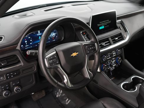 Used 2023 Chevrolet Suburban LT w/ Luxury Package AWD/4WD image 22