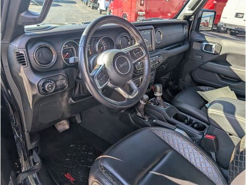 Used 2022 Jeep Gladiator Overland image 13