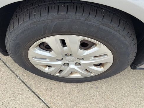 Used 2014 Dodge Grand Caravan American Value Package image 9