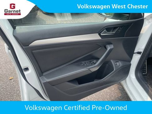 Certified 2024 Volkswagen Jetta Sport FWD image 11