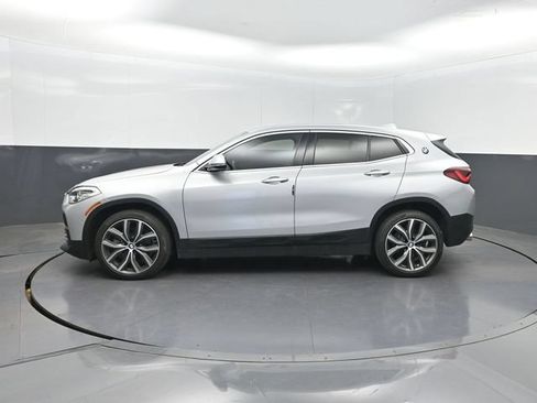 Used 2022 BMW X2 sDrive28i w/ Convenience Package FWD image 2