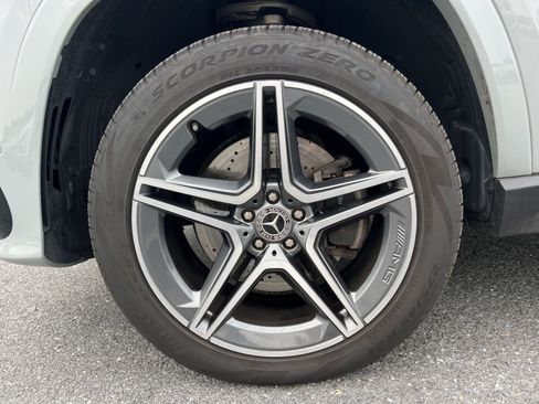 Used 2026 Mercedes-Benz GLS 450 4MATIC image 12