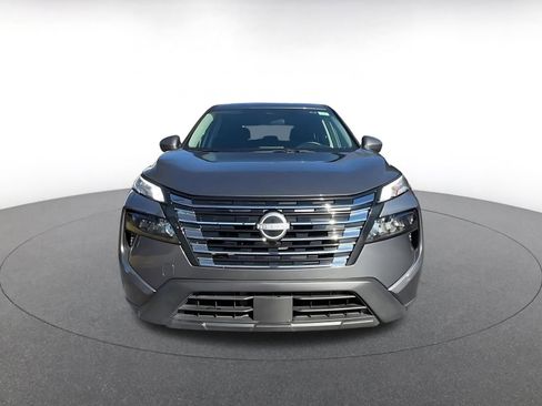 Used 2025 Nissan Rogue SV image 4