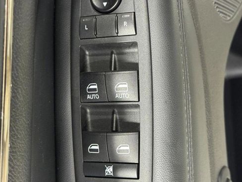 Used 2020 Jeep Grand Cherokee Limited X image 22