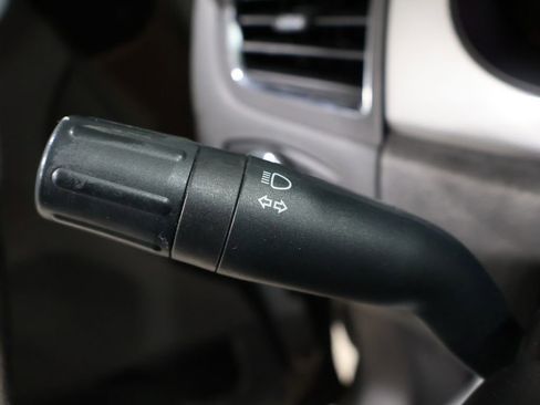 Used 2013 Ford Edge SEL image 35