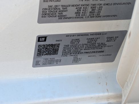 Used 2021 Chevrolet Silverado 1500 LT Trail Boss w/ Convenience Package II image 10