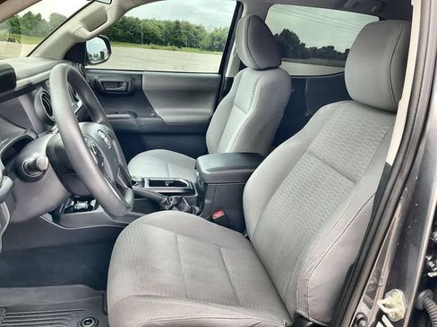 Used 2019 Toyota Tacoma SR w/ SR Convenience Package RWD image 19