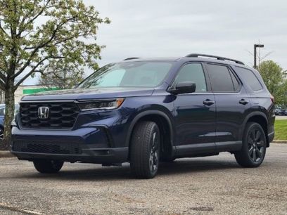 Used 2025 Honda Pilot Sport