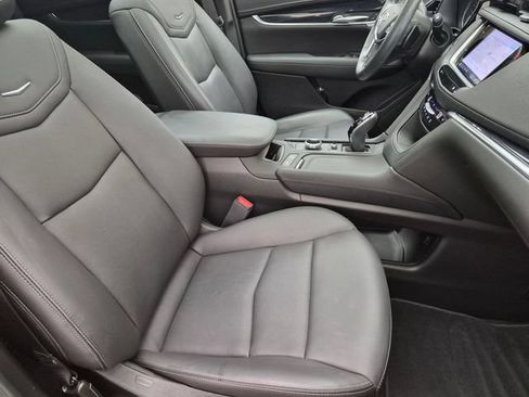 Certified 2023 Cadillac XT5 Premium Luxury AWD/4WD image 26