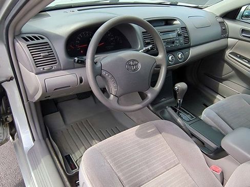 Used 2006 Toyota Camry LE image 9