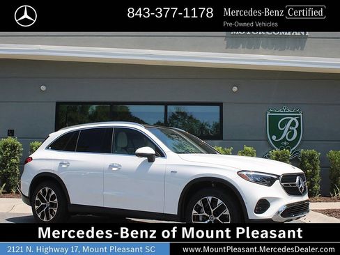Used 2025 Mercedes-Benz GLC 350e 4MATIC image 1