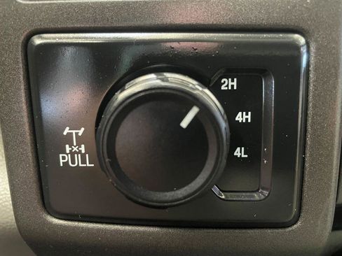 Used 2022 Ford F250 XL w/ Power Equipment Group image 20