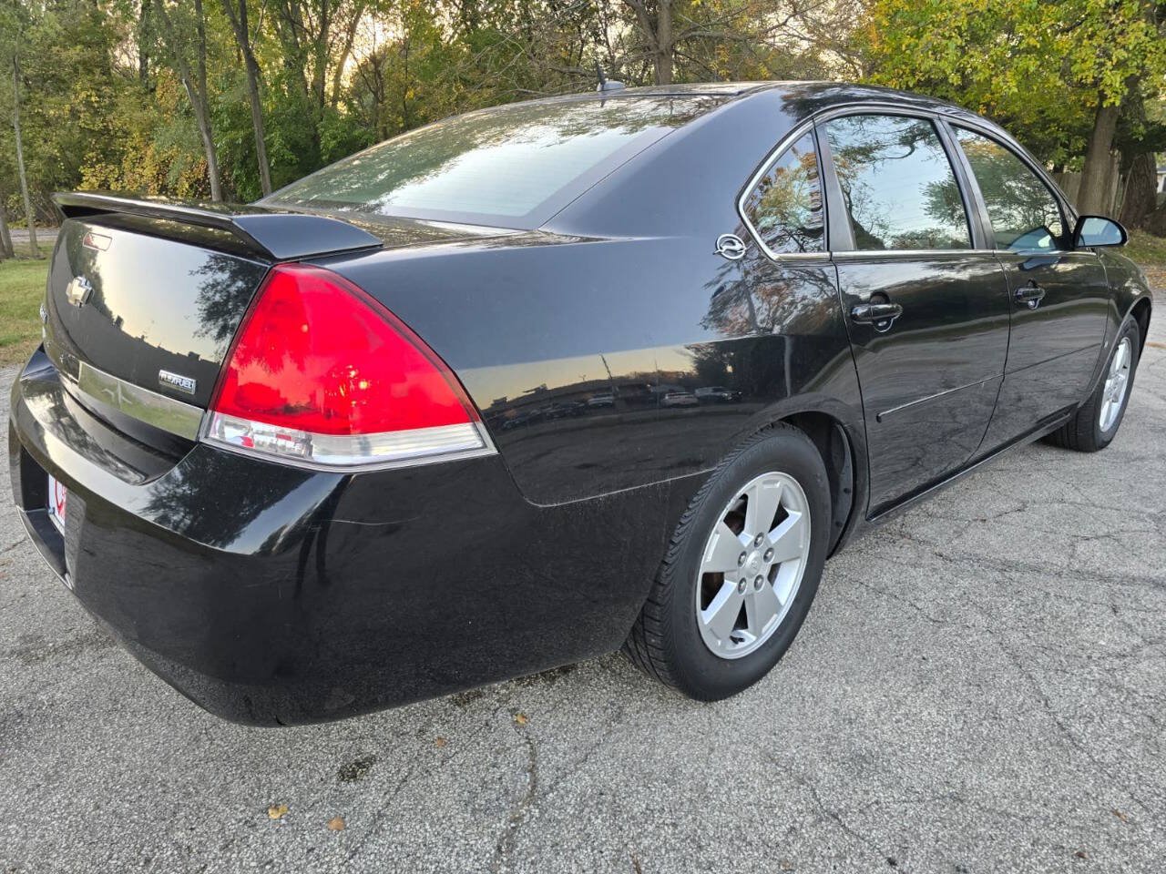 Used 2007 Chevrolet Impala LT w/ Luxury Edition Package FWD image 5