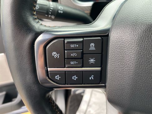 Used 2022 Ford F150 Platinum AWD/4WD image 22