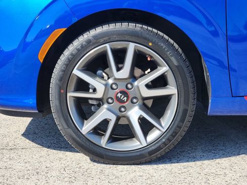 Used 2021 Kia Soul GT-Line FWD image 11