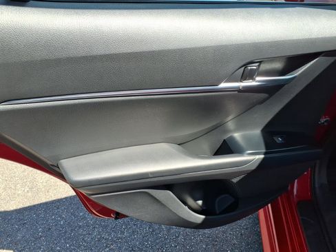 Used 2020 Toyota Camry SE w/ Audio Package image 9