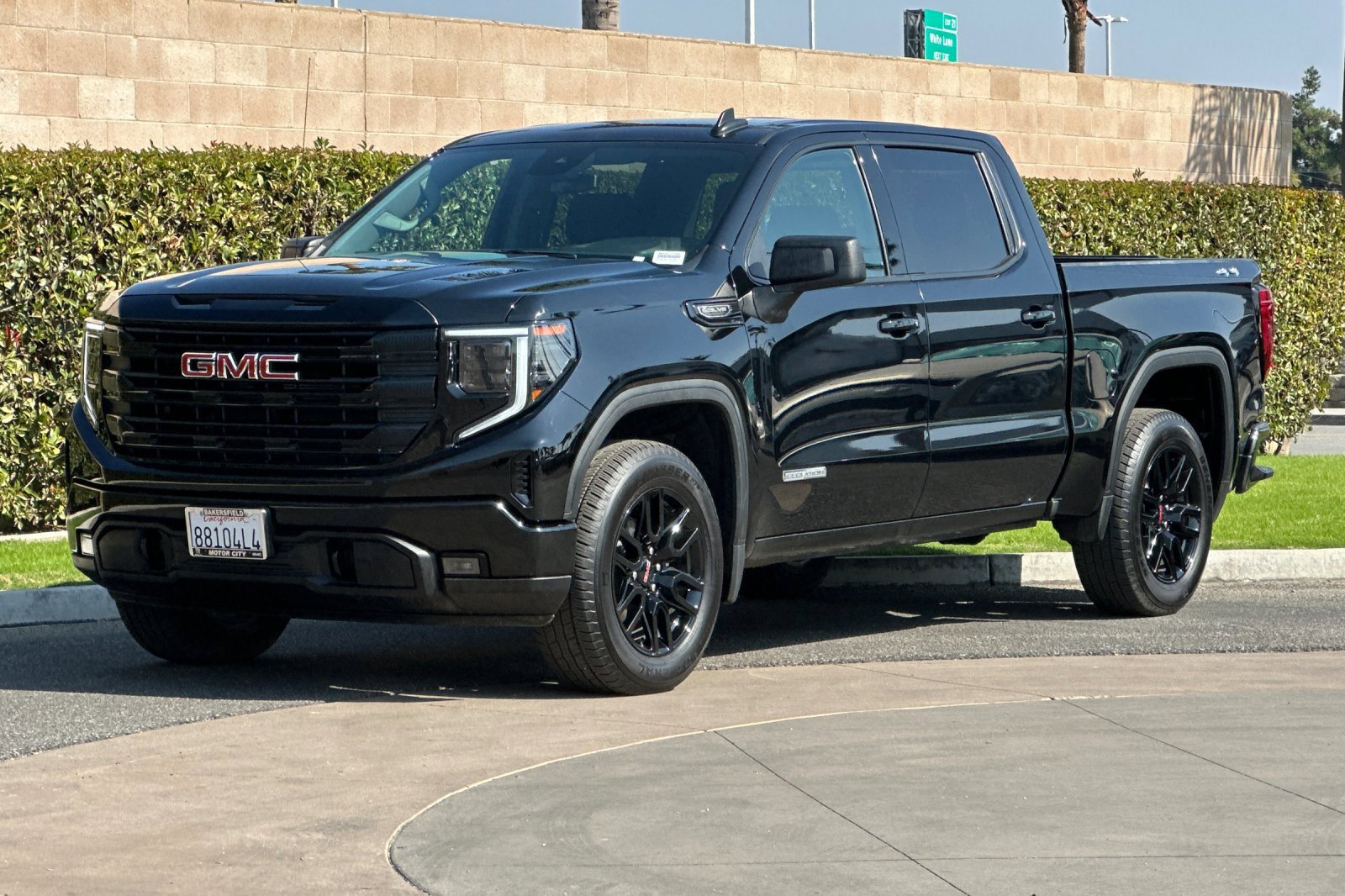 Certified 2026 GMC Sierra 1500 Elevation AWD/4WD image 8