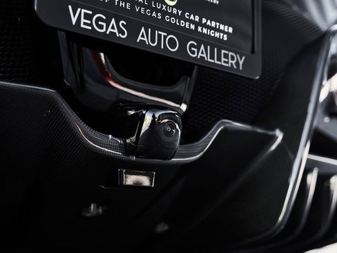 Used 2024 Ferrari SF90 Spider image 16