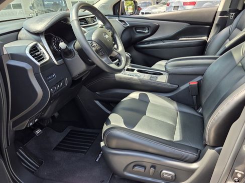 Used 2020 Nissan Murano SL w/ Moonroof Package image 14