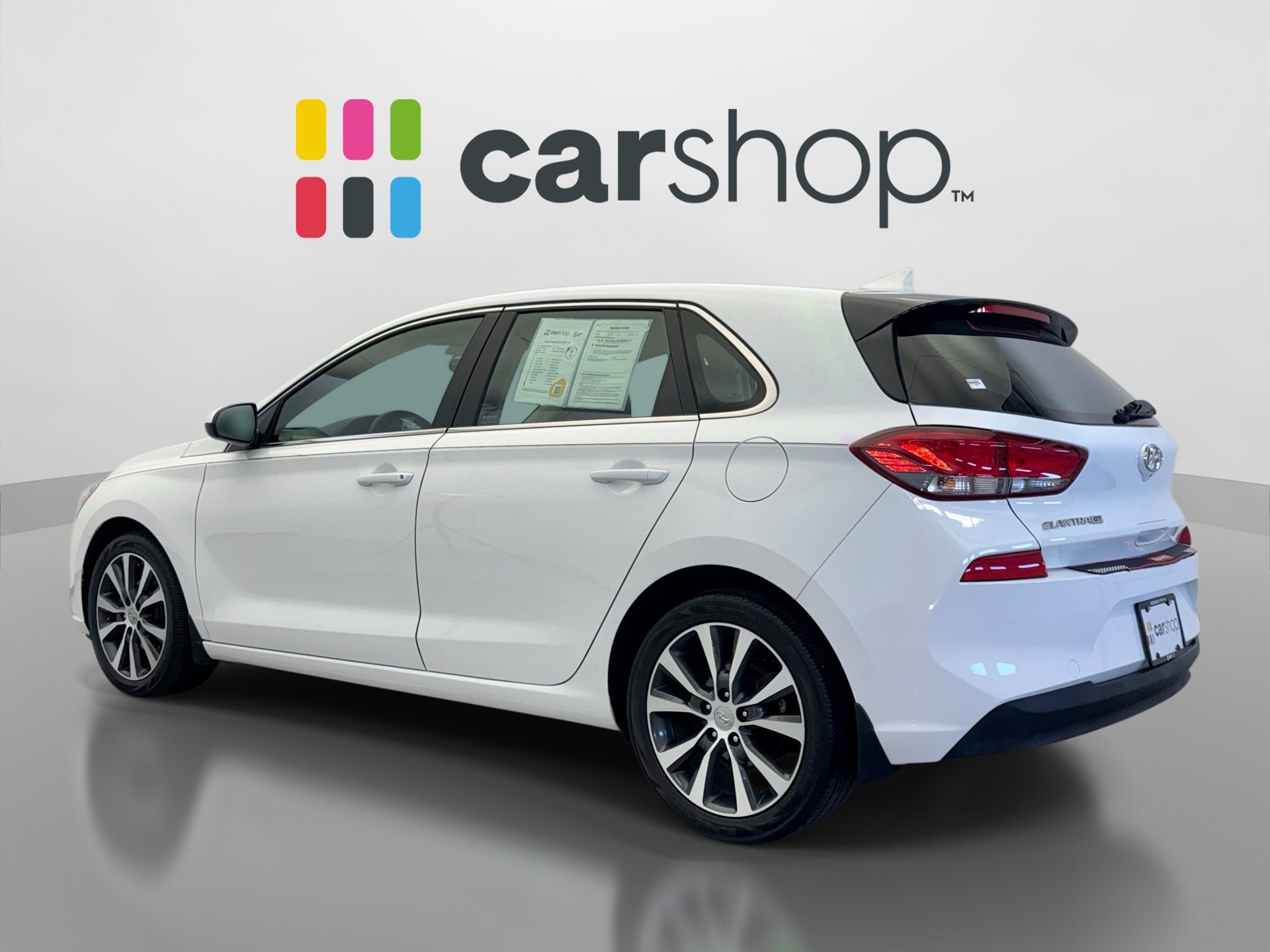 Used 2020 Hyundai Elantra GT FWD image 3