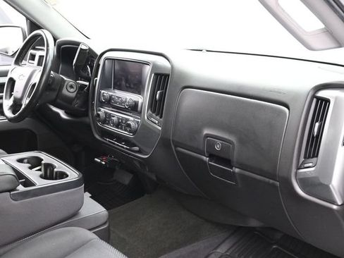 Used 2018 Chevrolet Silverado 1500 LT w/ LT Eassist Package RWD image 27