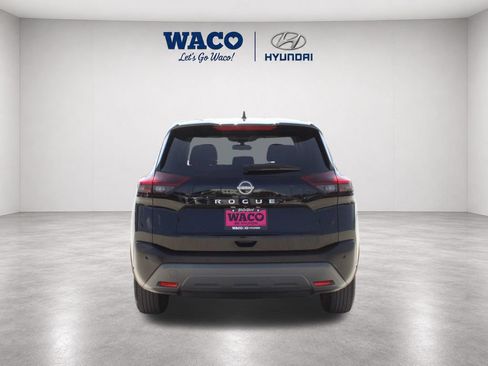 Used 2023 Nissan Rogue S FWD image 7
