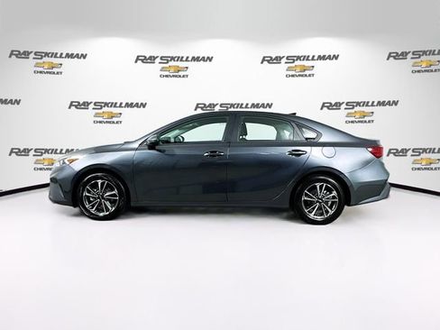Used 2024 Kia Forte LXS FWD image 4