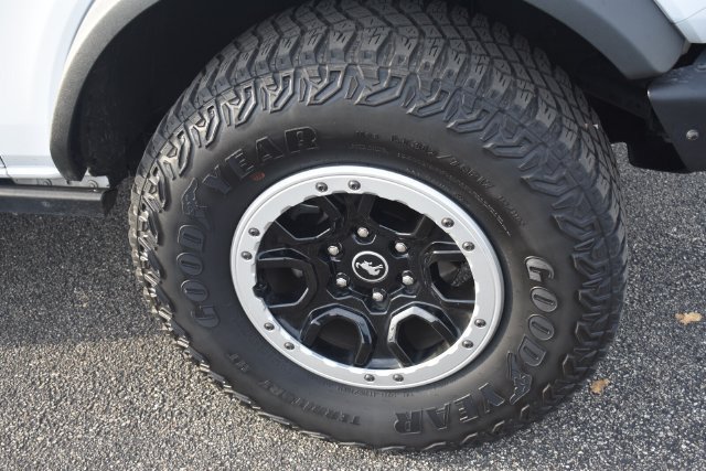 Used 2023 Ford Bronco Badlands w/ Sasquatch Package AWD/4WD image 11