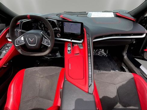 Used 2022 Chevrolet Corvette Stingray Preferred Cpe w/ Z51 Performance Package RWD image 7